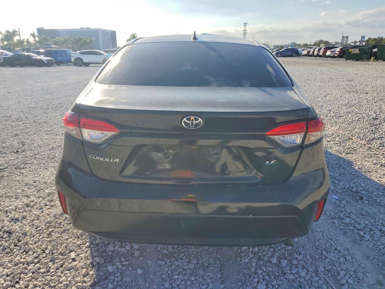 2022 TOYOTA COROLLA LE photo 11