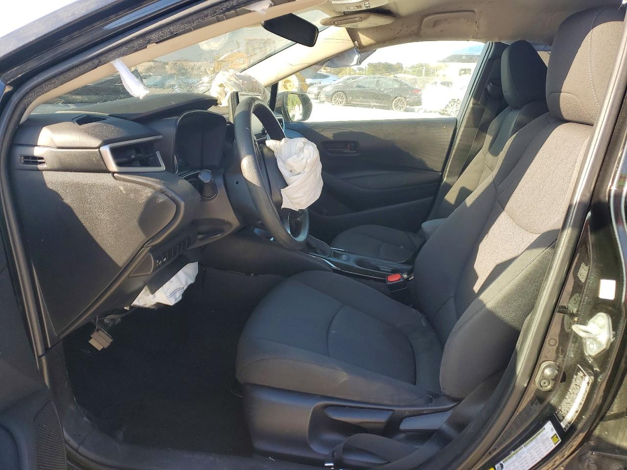 2022 TOYOTA COROLLA LE photo 13