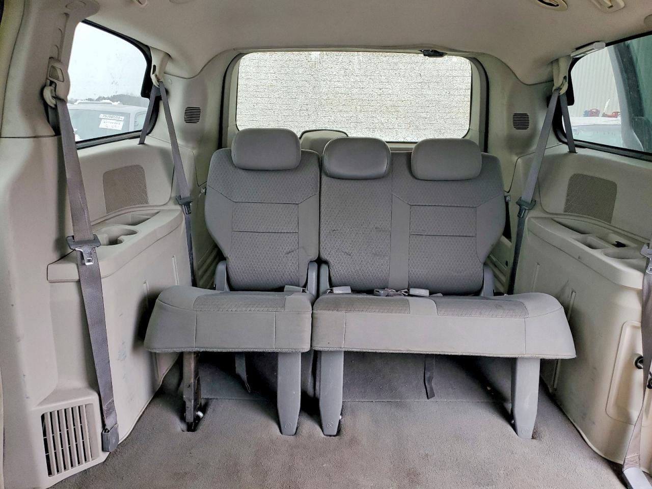 2008 CHRYSLER TOWN & COUNTRY LX photo 28
