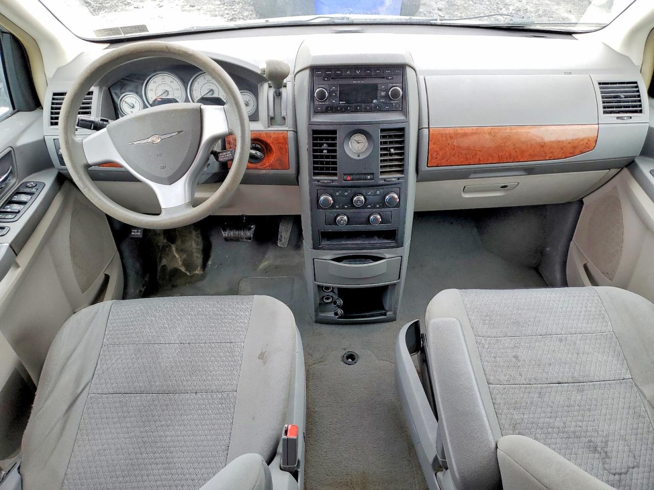2008 CHRYSLER TOWN & COUNTRY LX photo 22