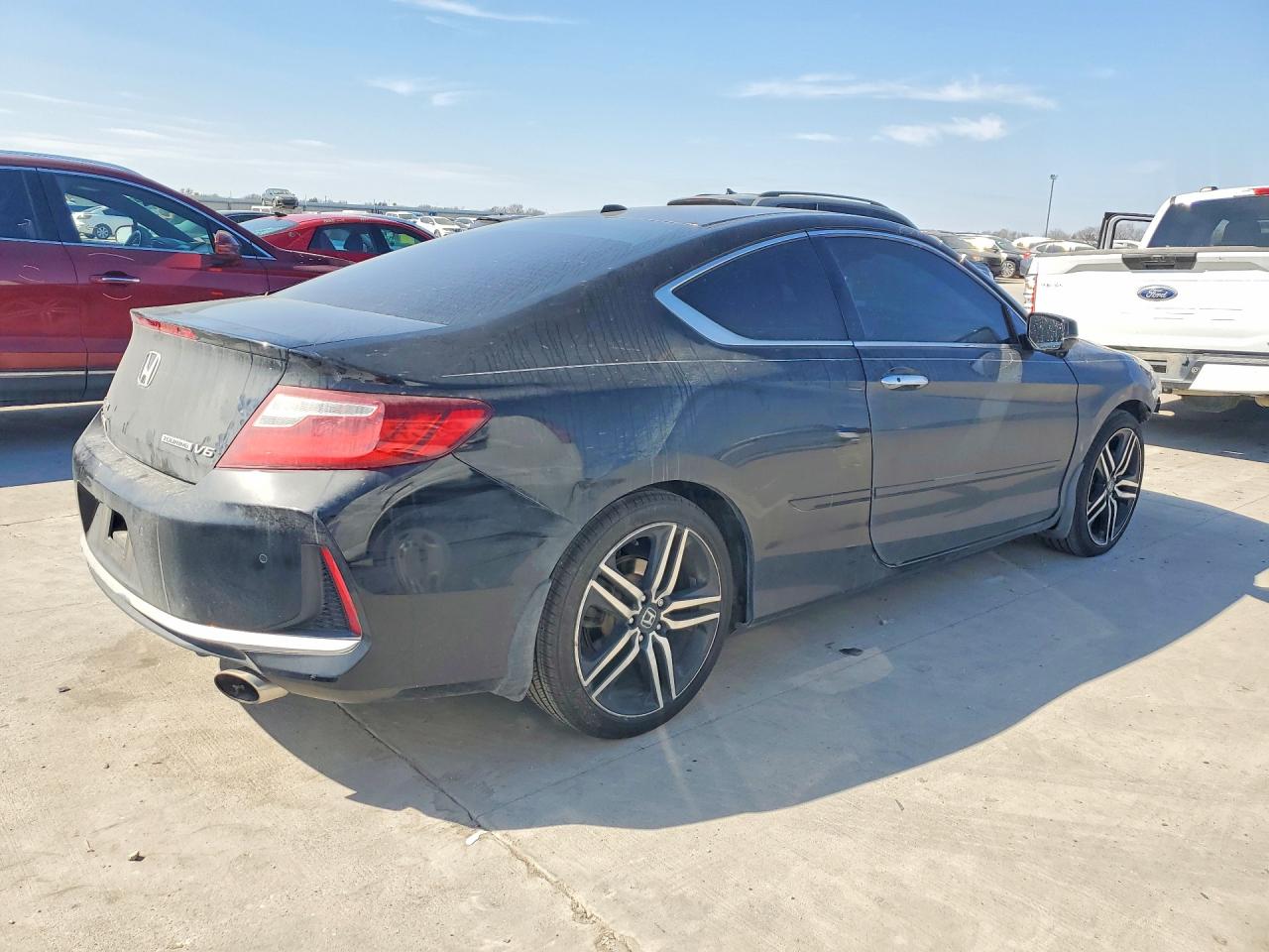 2017 HONDA ACCORD TOURING photo 3