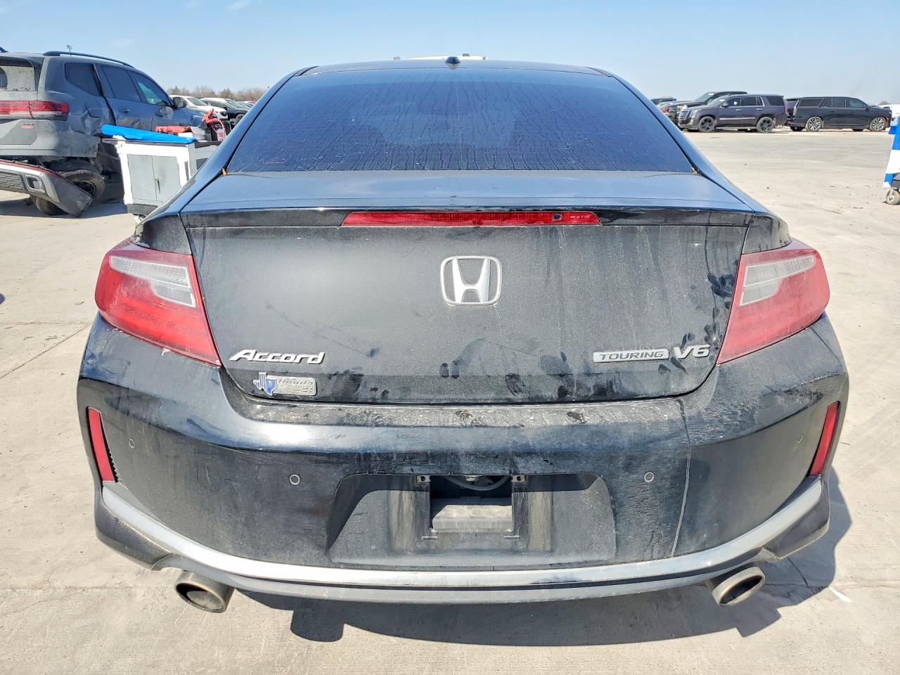 2017 HONDA ACCORD TOURING photo 6