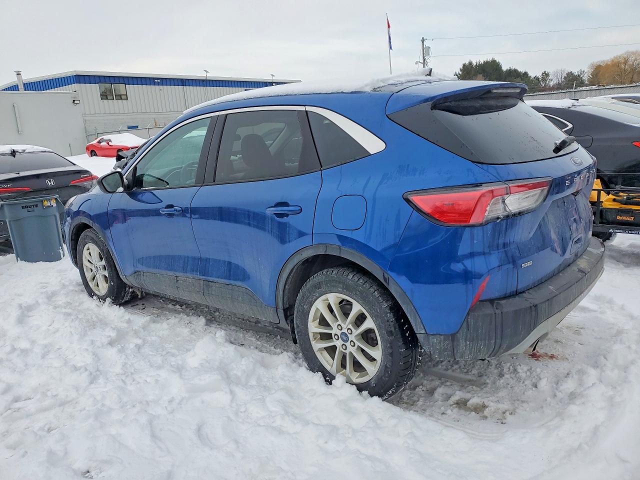 2022 FORD ESCAPE SE photo 3