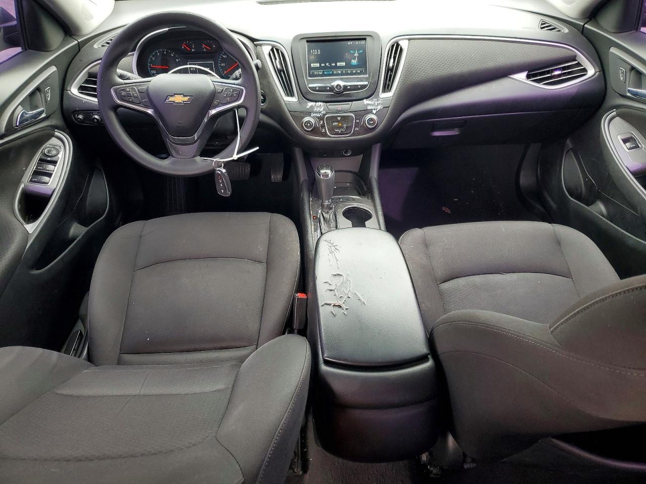 2018 CHEVROLET MALIBU LS photo 8