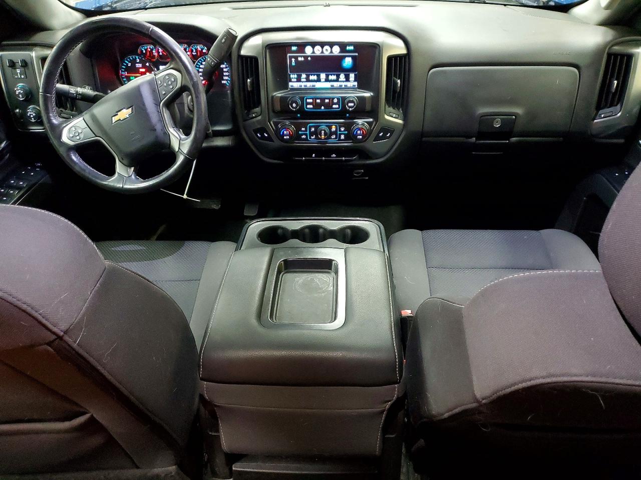 2018 CHEVROLET SILVERADO K1500 LT photo 8