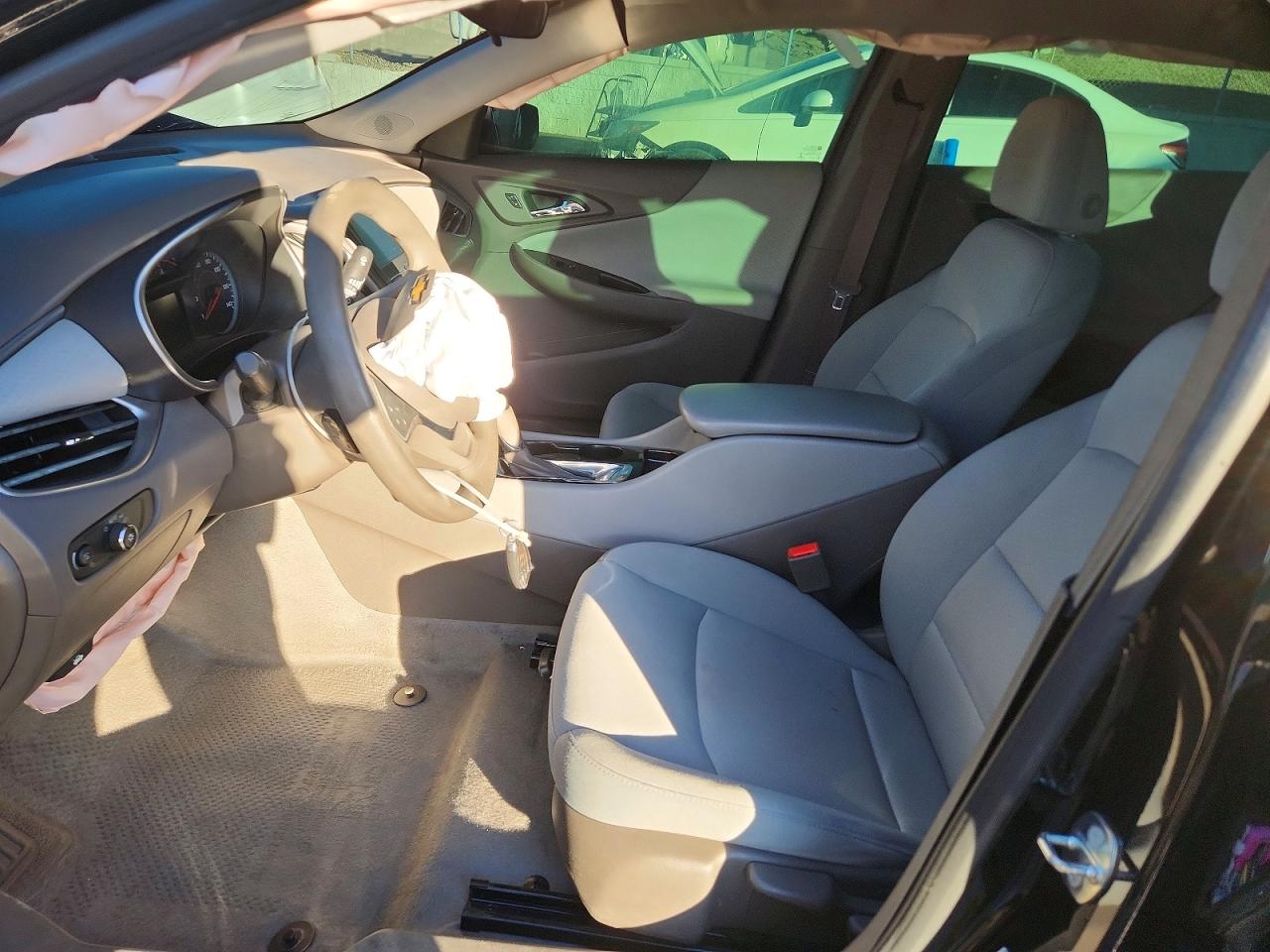 2017 CHEVROLET MALIBU LS photo 13