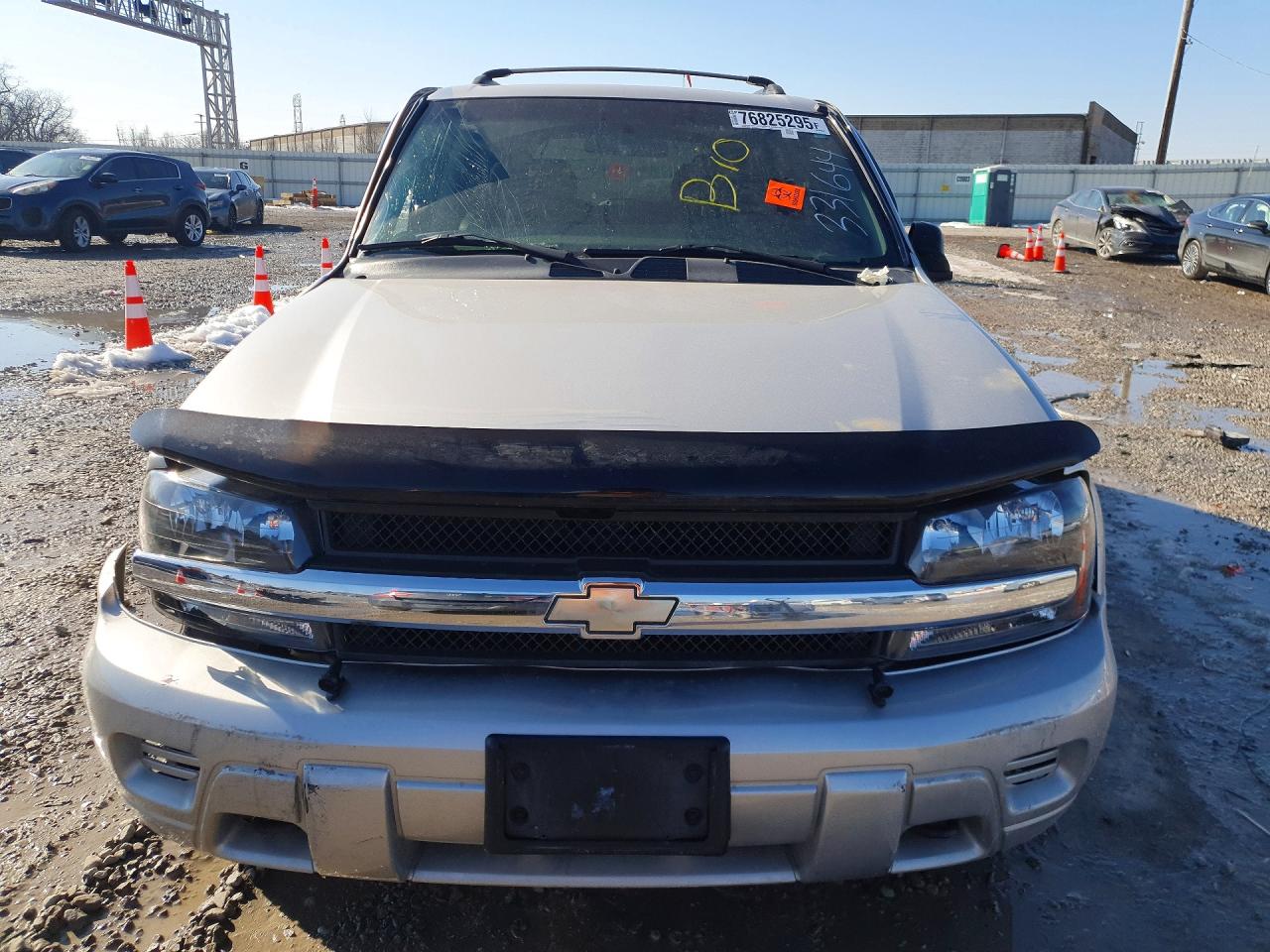 2004 CHEVROLET TRAILBLAZER LS photo 9
