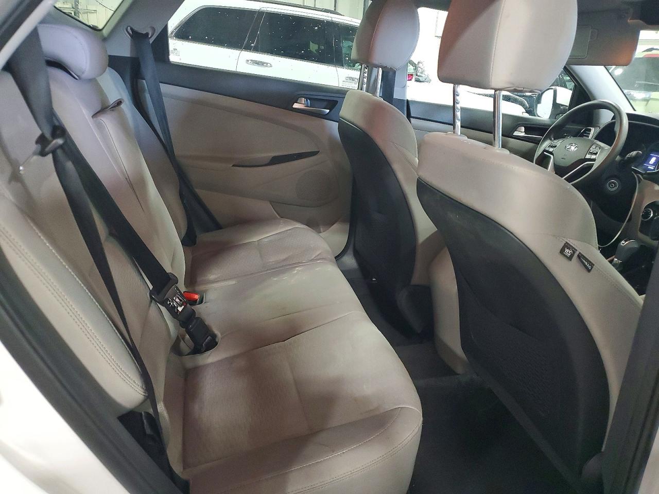 2019 HYUNDAI TUCSON SE photo 31