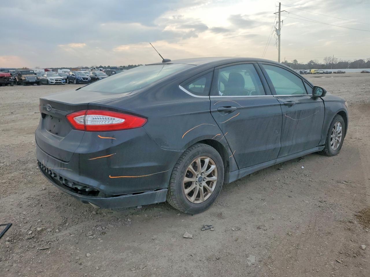 2015 FORD FUSION photo 7
