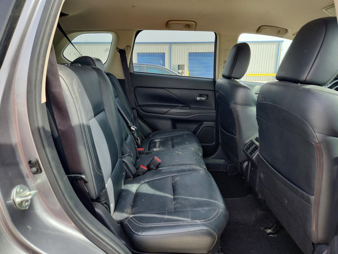 2019 MITSUBISHI OUTLANDER SE photo 21