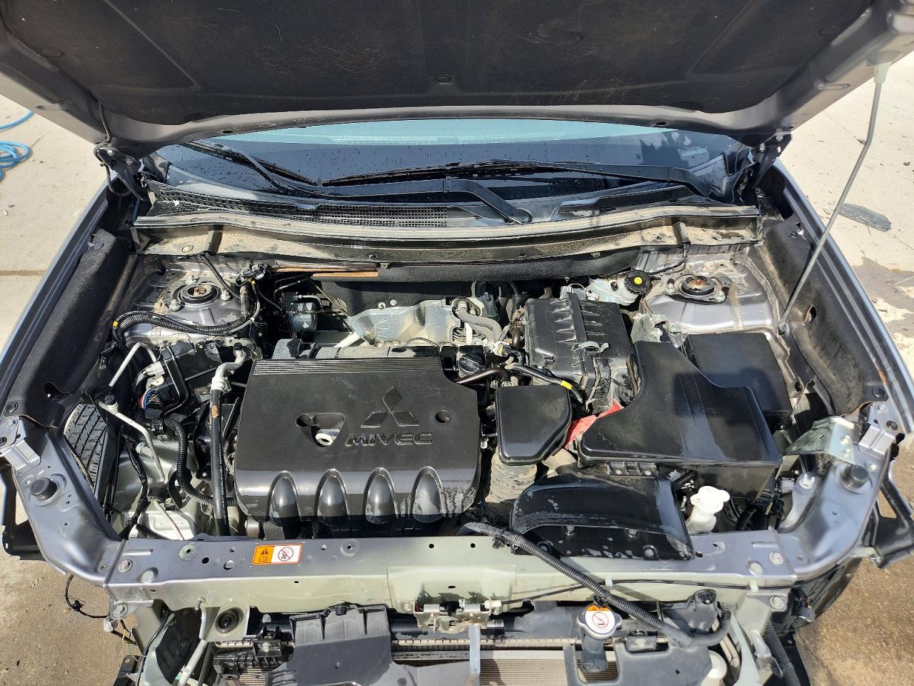 2019 MITSUBISHI OUTLANDER SE photo 23