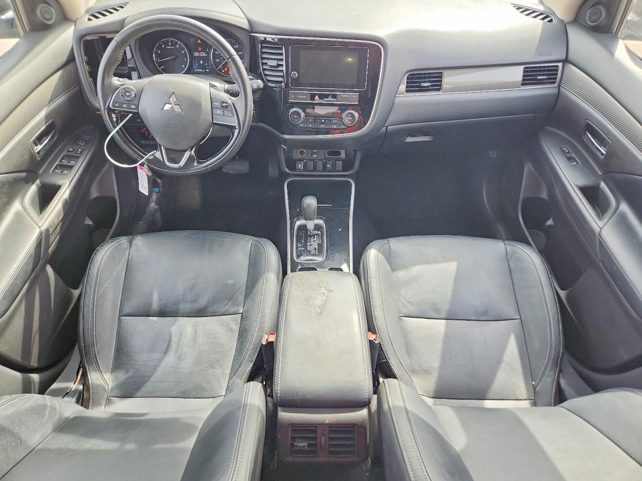 2019 MITSUBISHI OUTLANDER SE photo 15