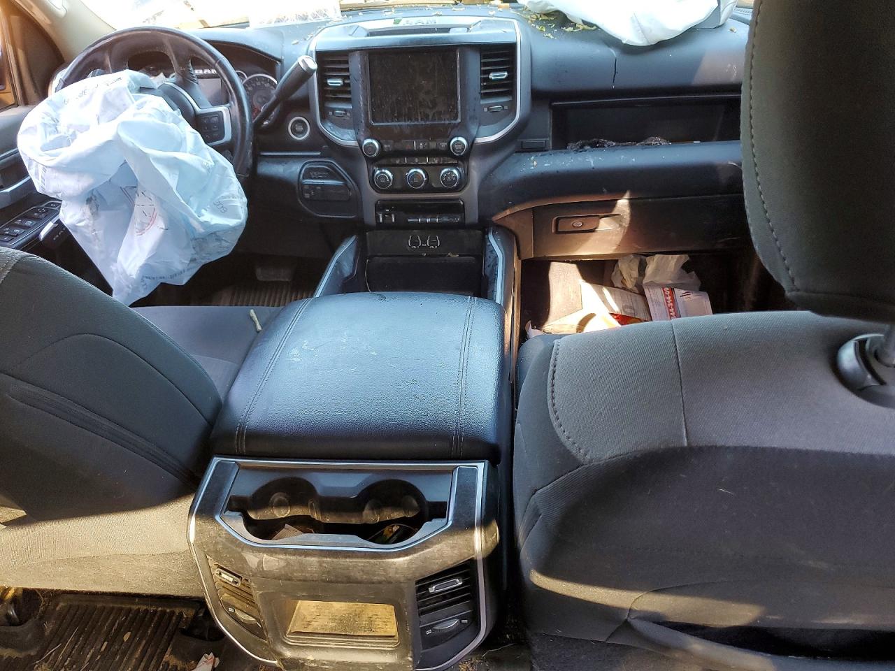 2019 RAM 3500 BIG HORN photo 22