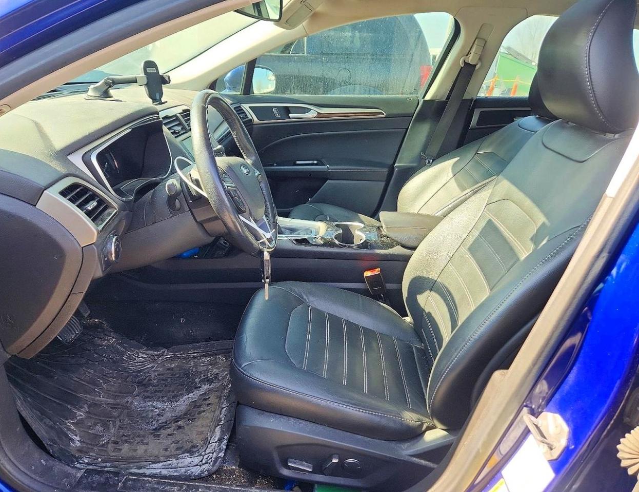 2015 FORD FUSION SE photo 13