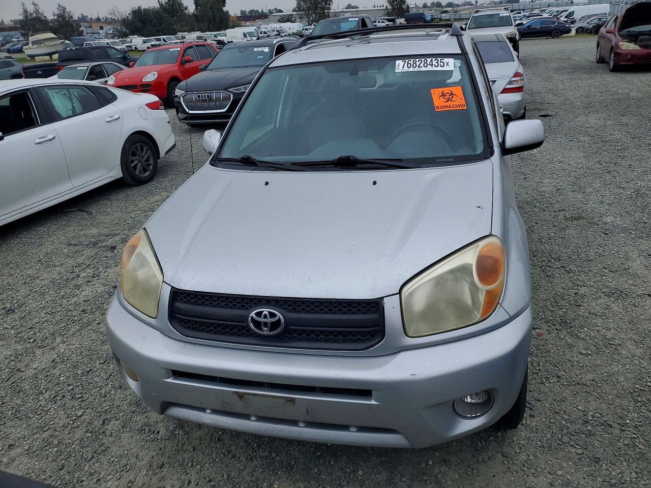 2004 TOYOTA RAV4 photo 5