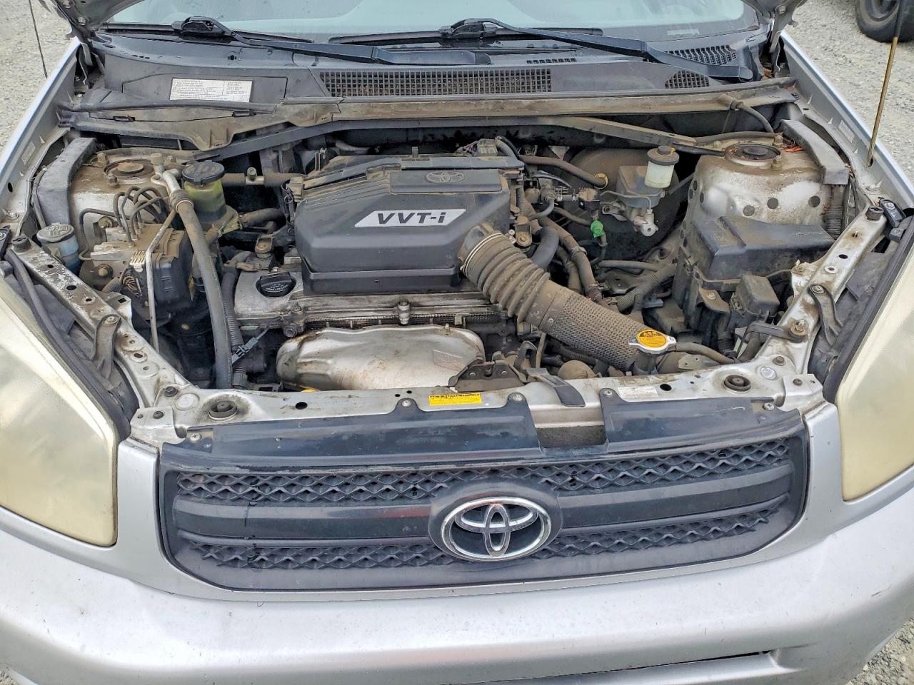 2004 TOYOTA RAV4 photo 12