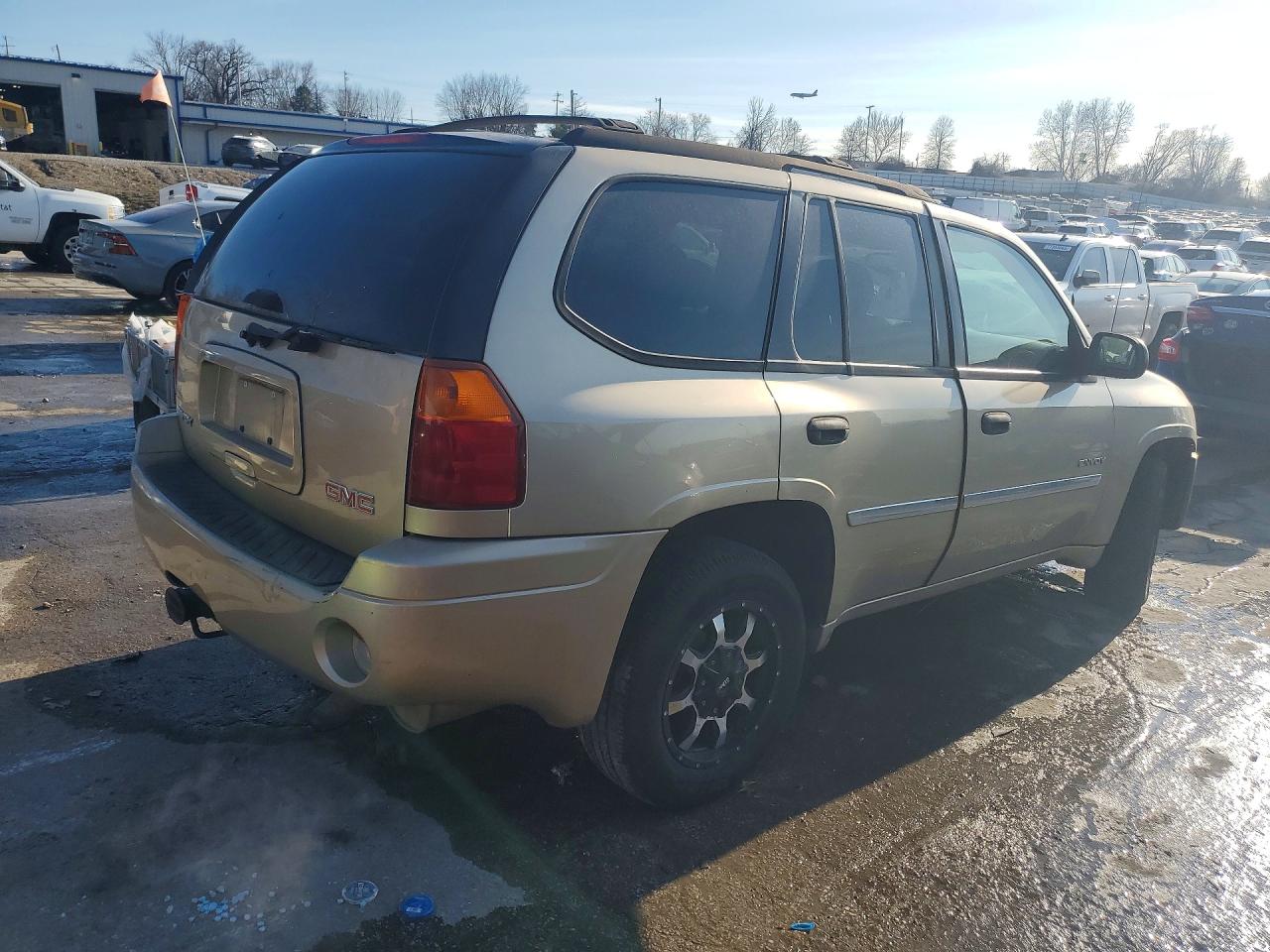 2006 GMC ENVOY photo 3
