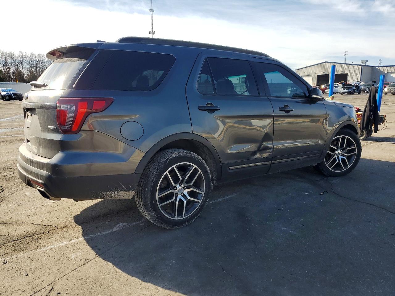 2016 FORD EXPLORER SPORT photo 3