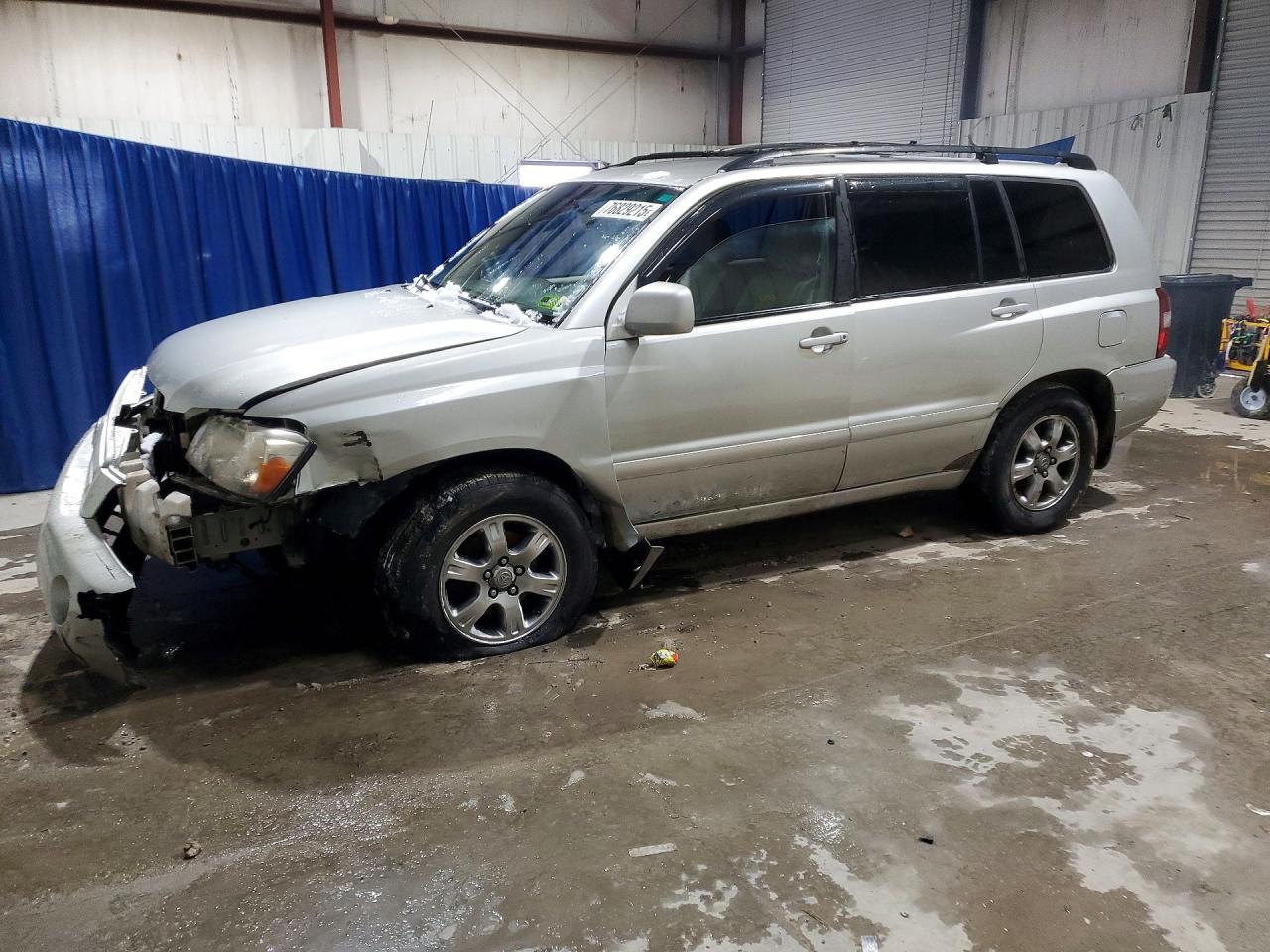 2005 TOYOTA HIGHLANDER