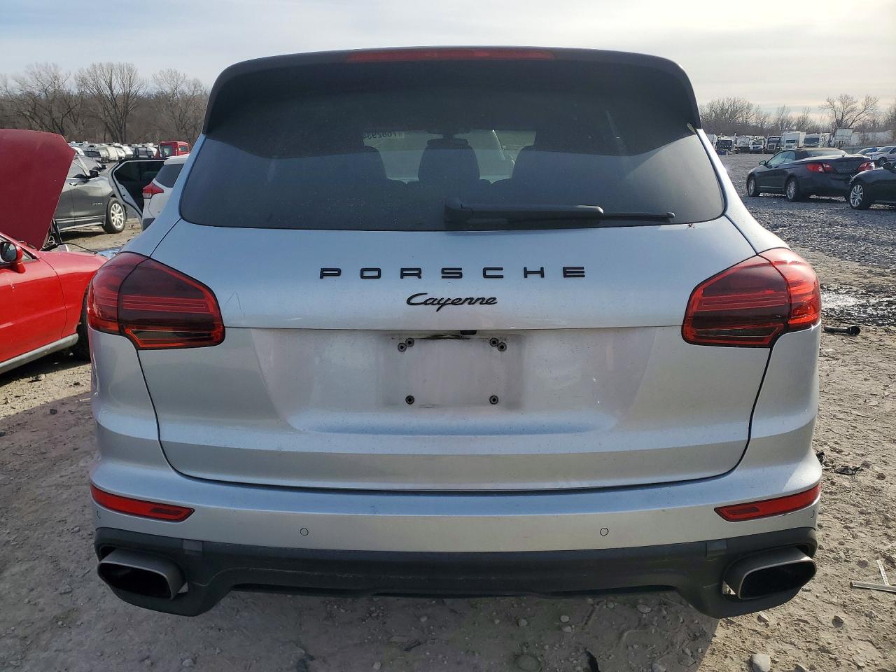 2018 PORSCHE CAYENNE photo 6
