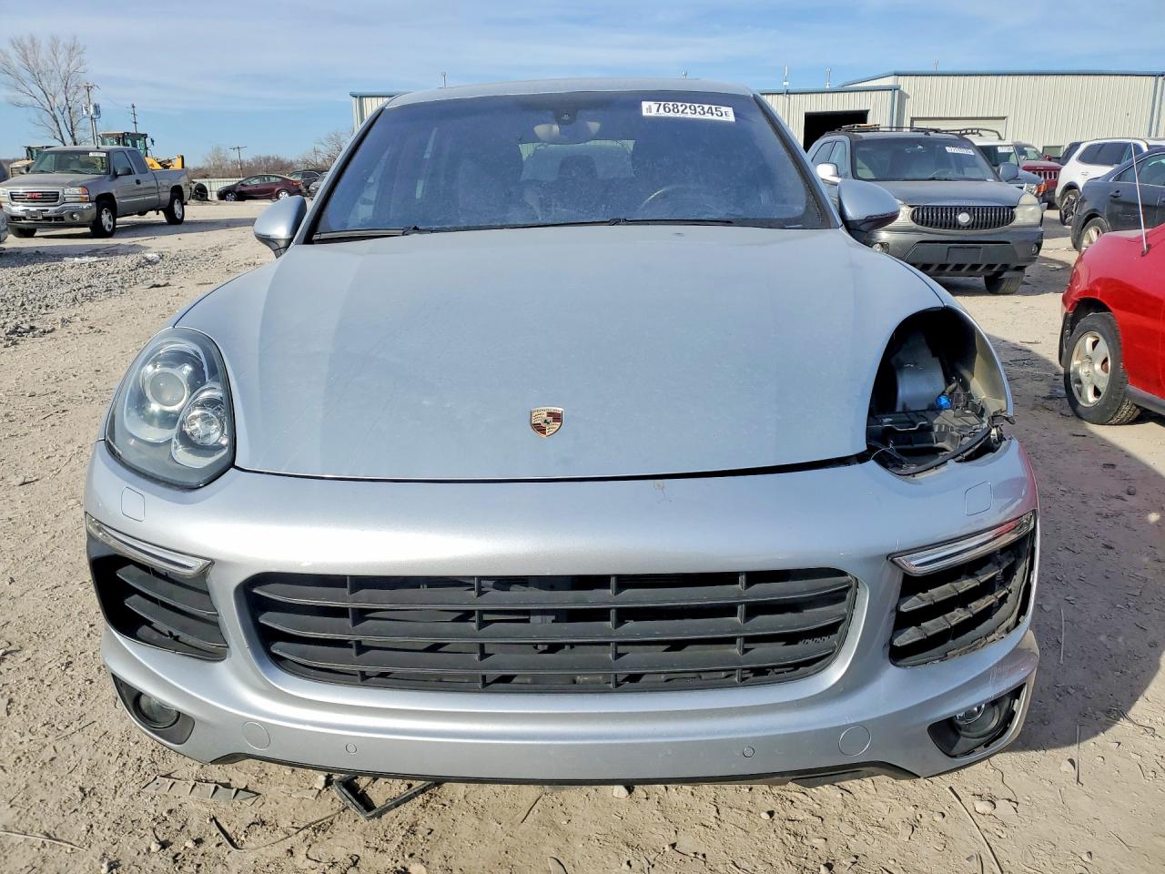 2018 PORSCHE CAYENNE photo 5