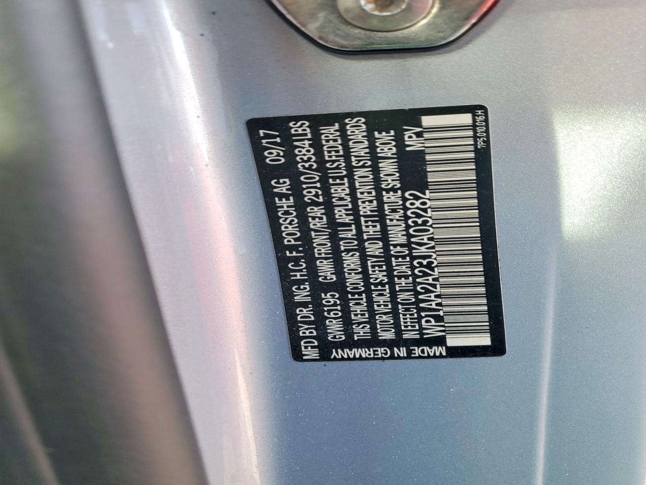2018 PORSCHE CAYENNE photo 13
