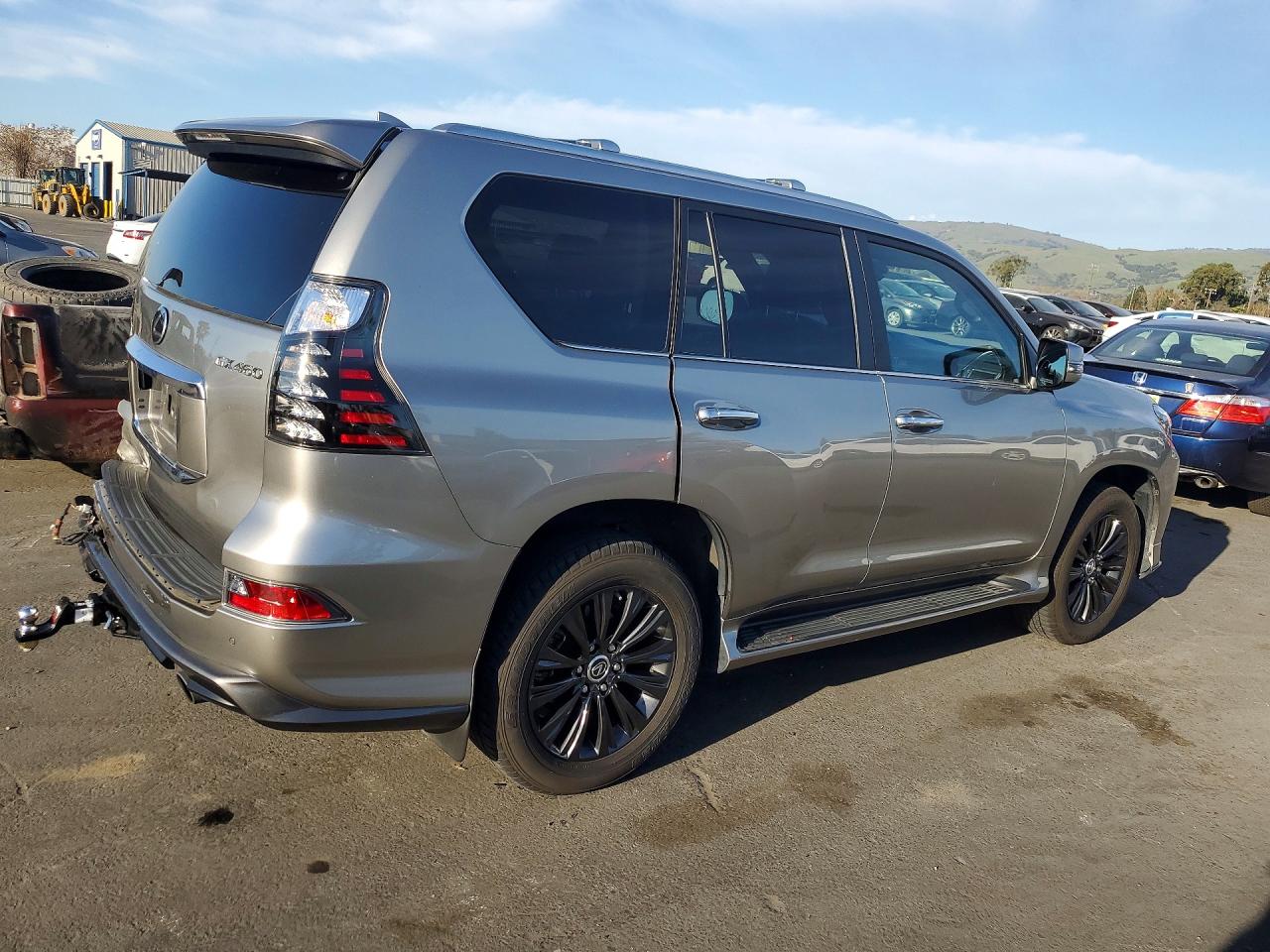 2023 LEXUS GX 460 photo 7