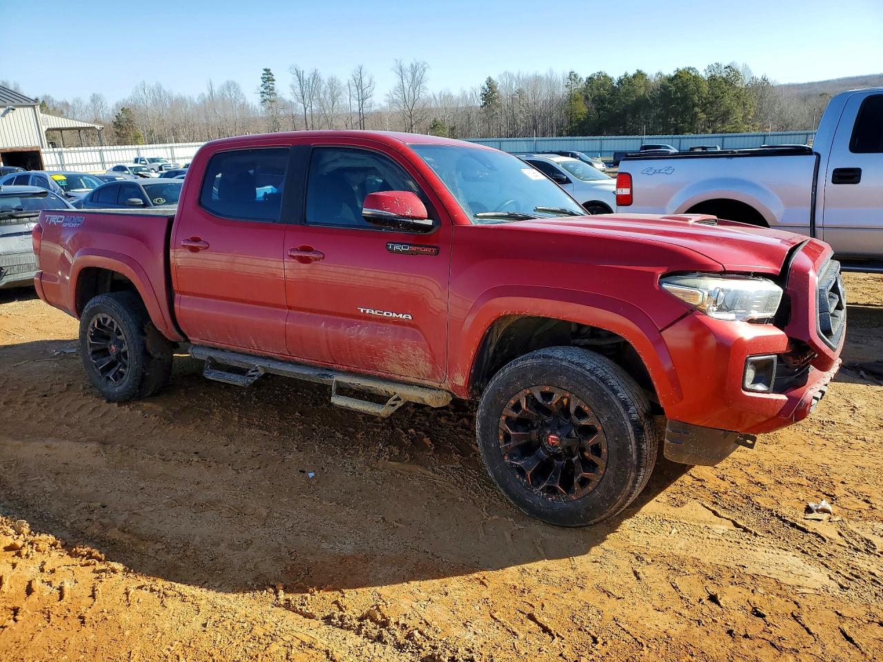 2019 TOYOTA TACOMA photo 7