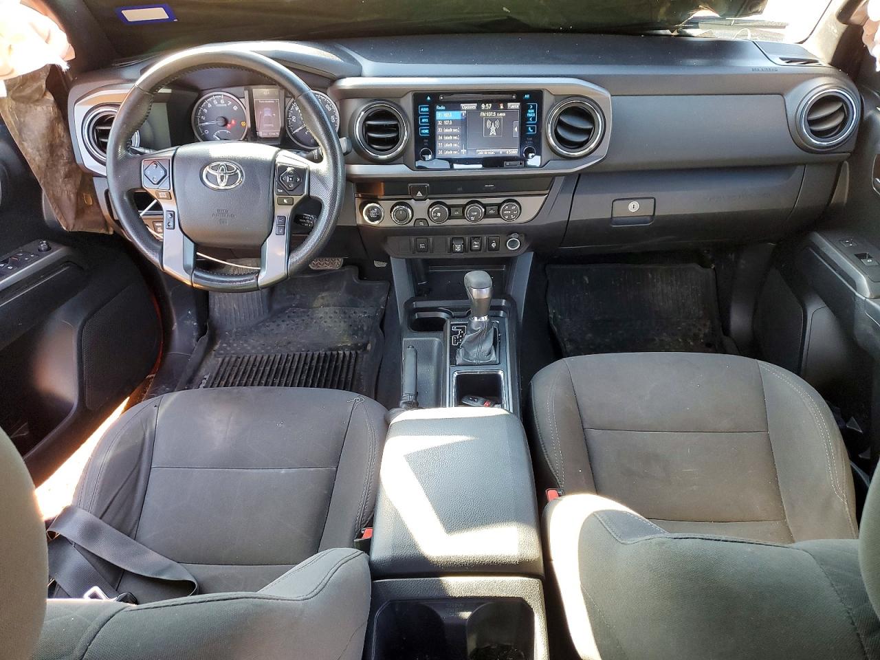 2019 TOYOTA TACOMA photo 15