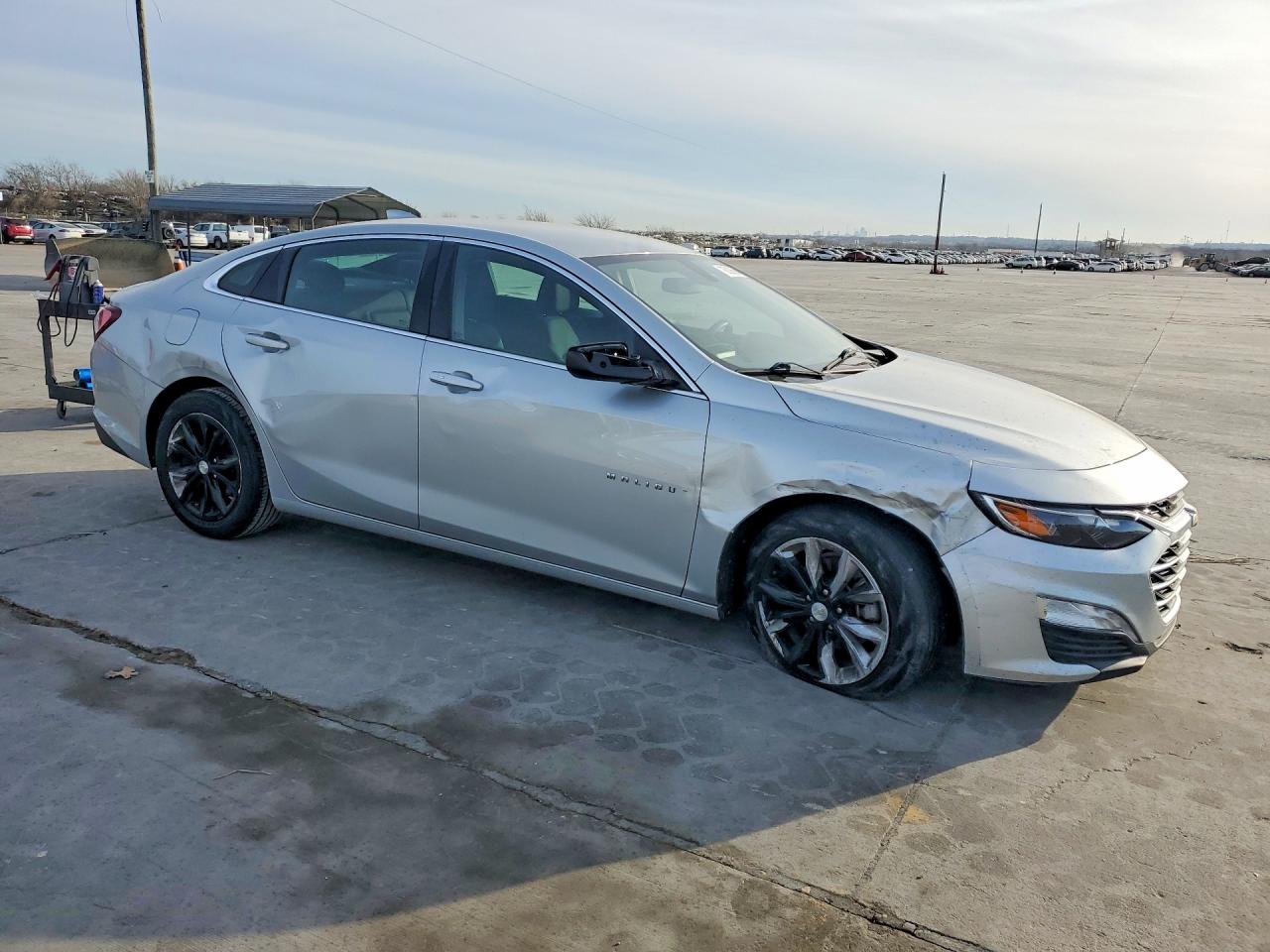 2020 CHEVROLET MALIBU LT photo 4