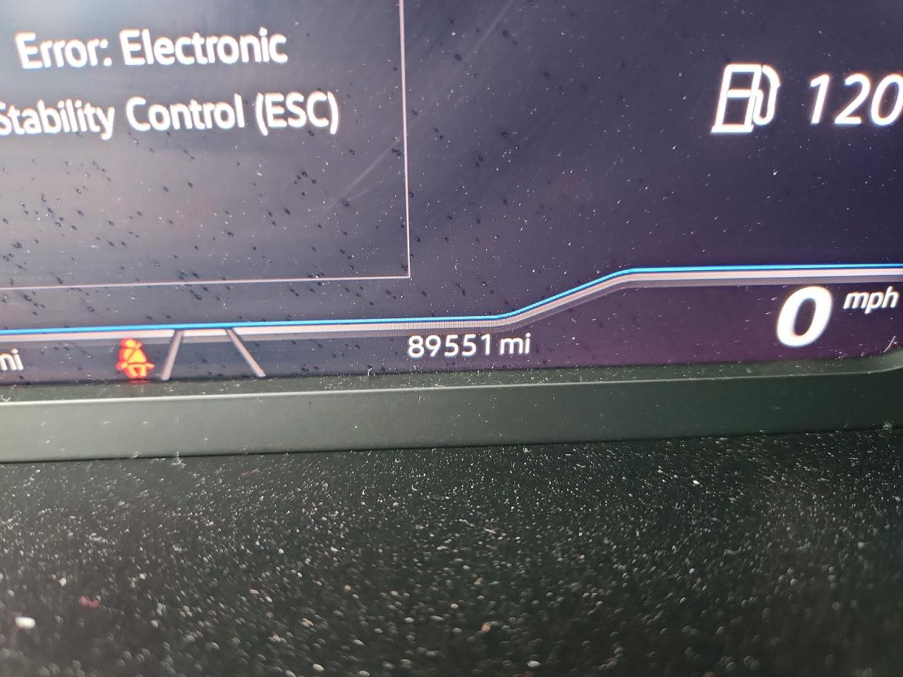 2021 VOLKSWAGEN TIGUAN SE photo 9