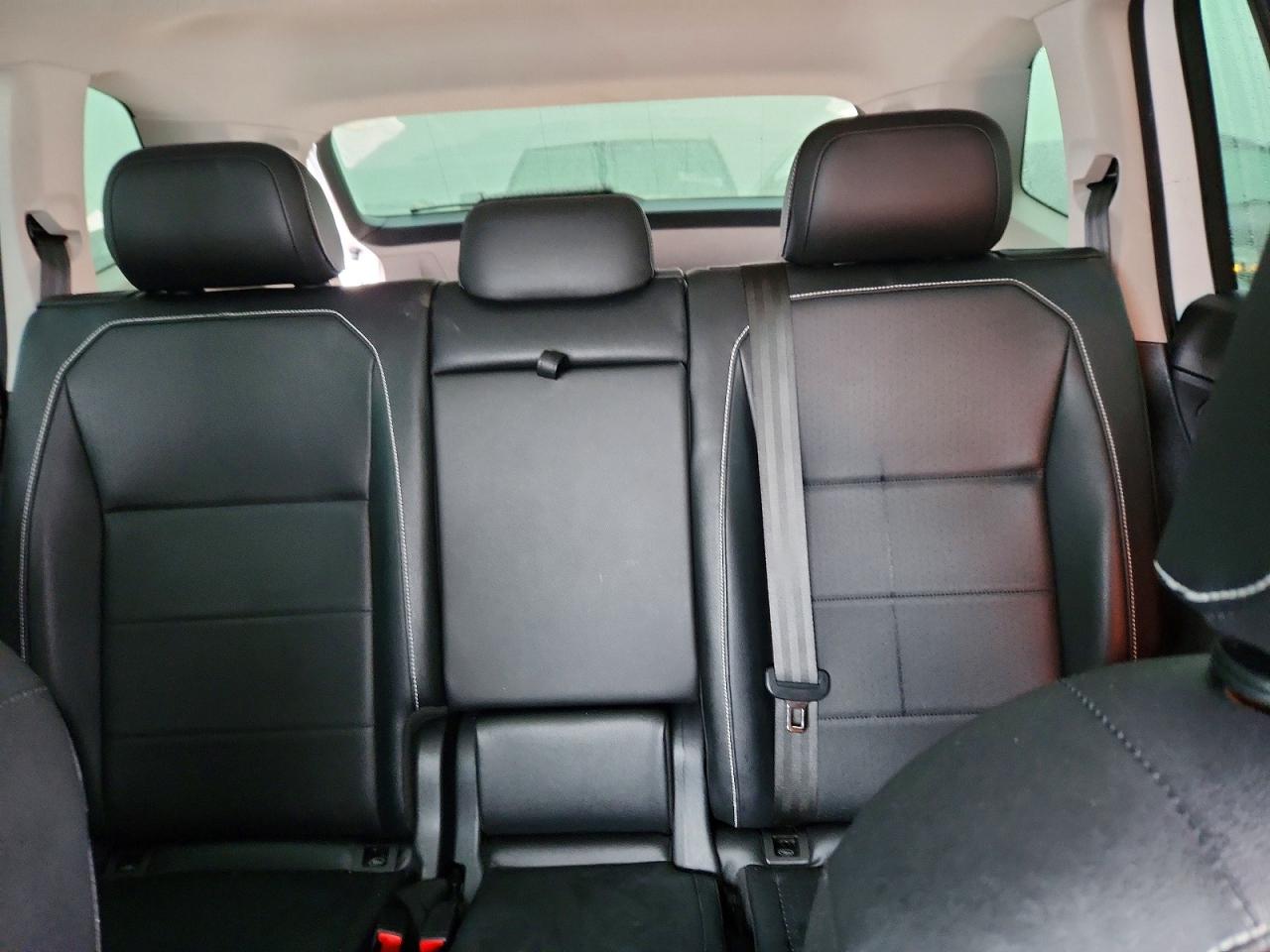 2021 VOLKSWAGEN TIGUAN SE photo 10