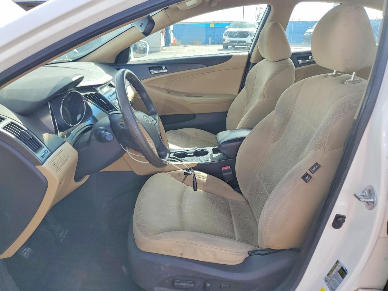 2014 HYUNDAI SONATA GLS photo 13