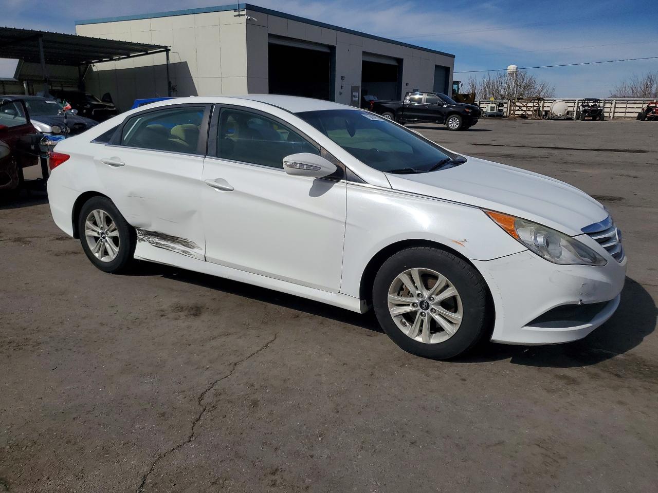 2014 HYUNDAI SONATA GLS photo 7