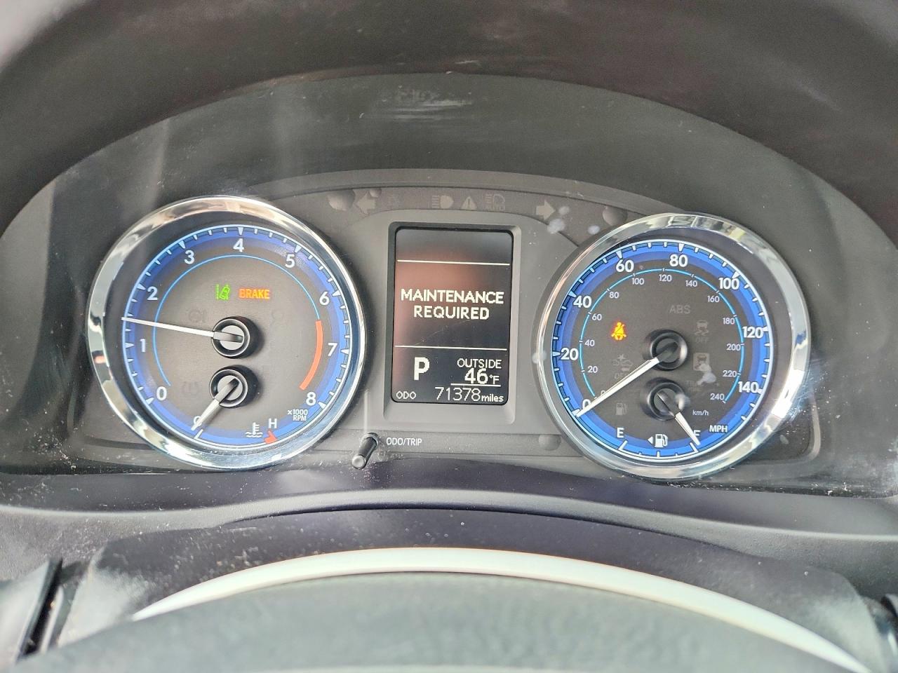 2018 TOYOTA COROLLA LE photo 9