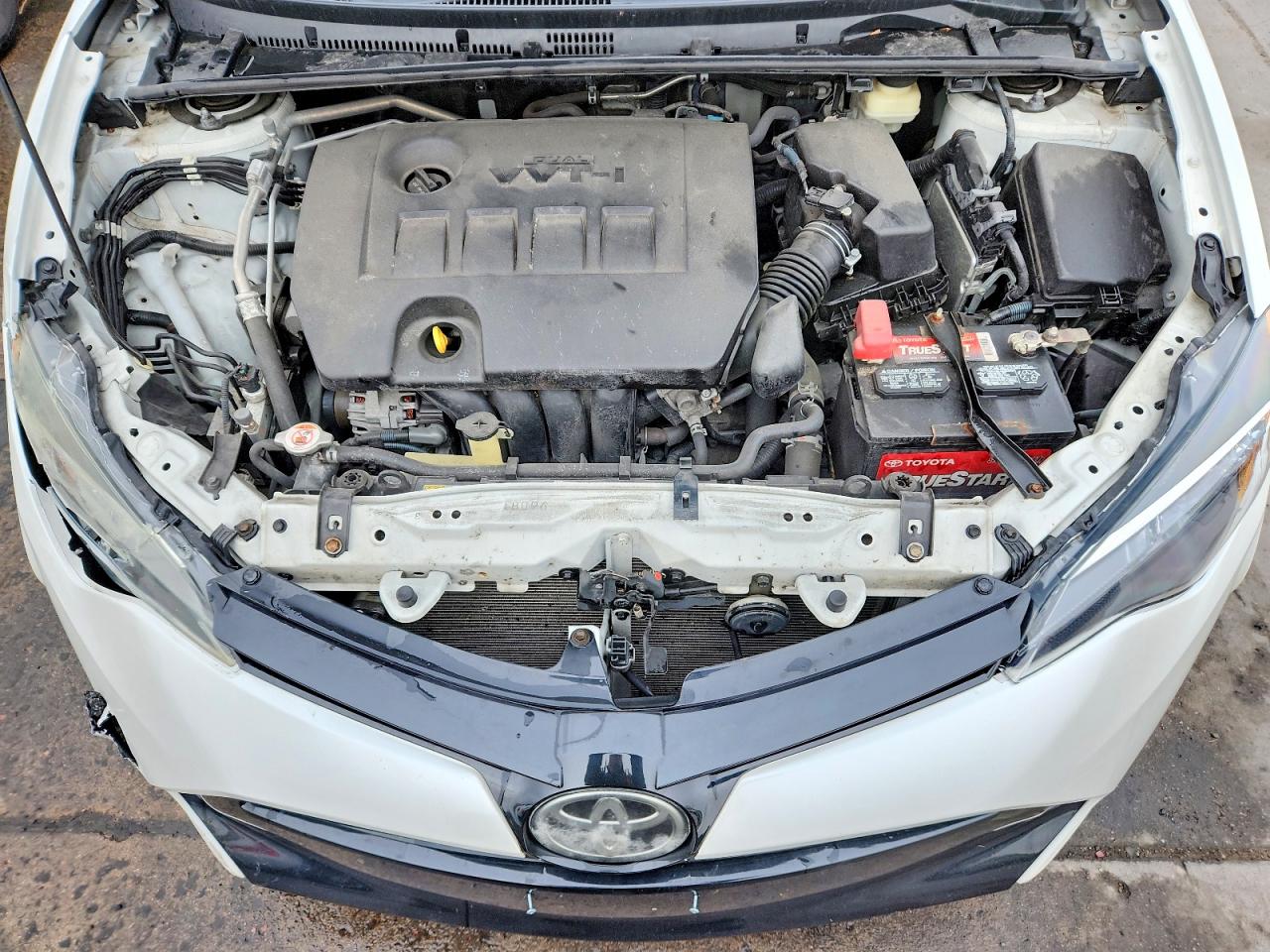 2018 TOYOTA COROLLA LE photo 11