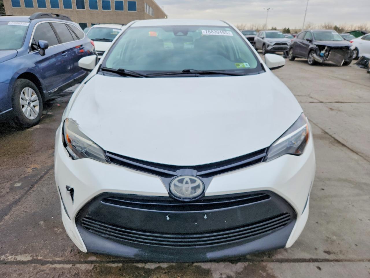 2018 TOYOTA COROLLA LE photo 5