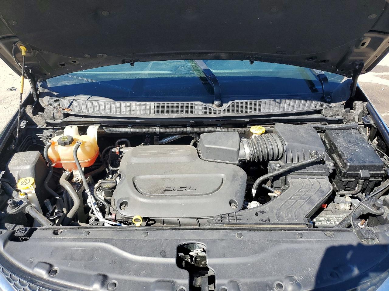 2020 CHRYSLER VOYAGER LXI photo 34