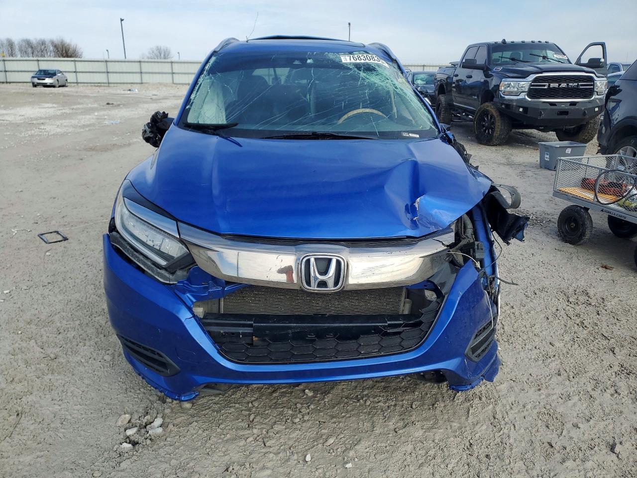 2019 HONDA HR-V TOURING photo 9