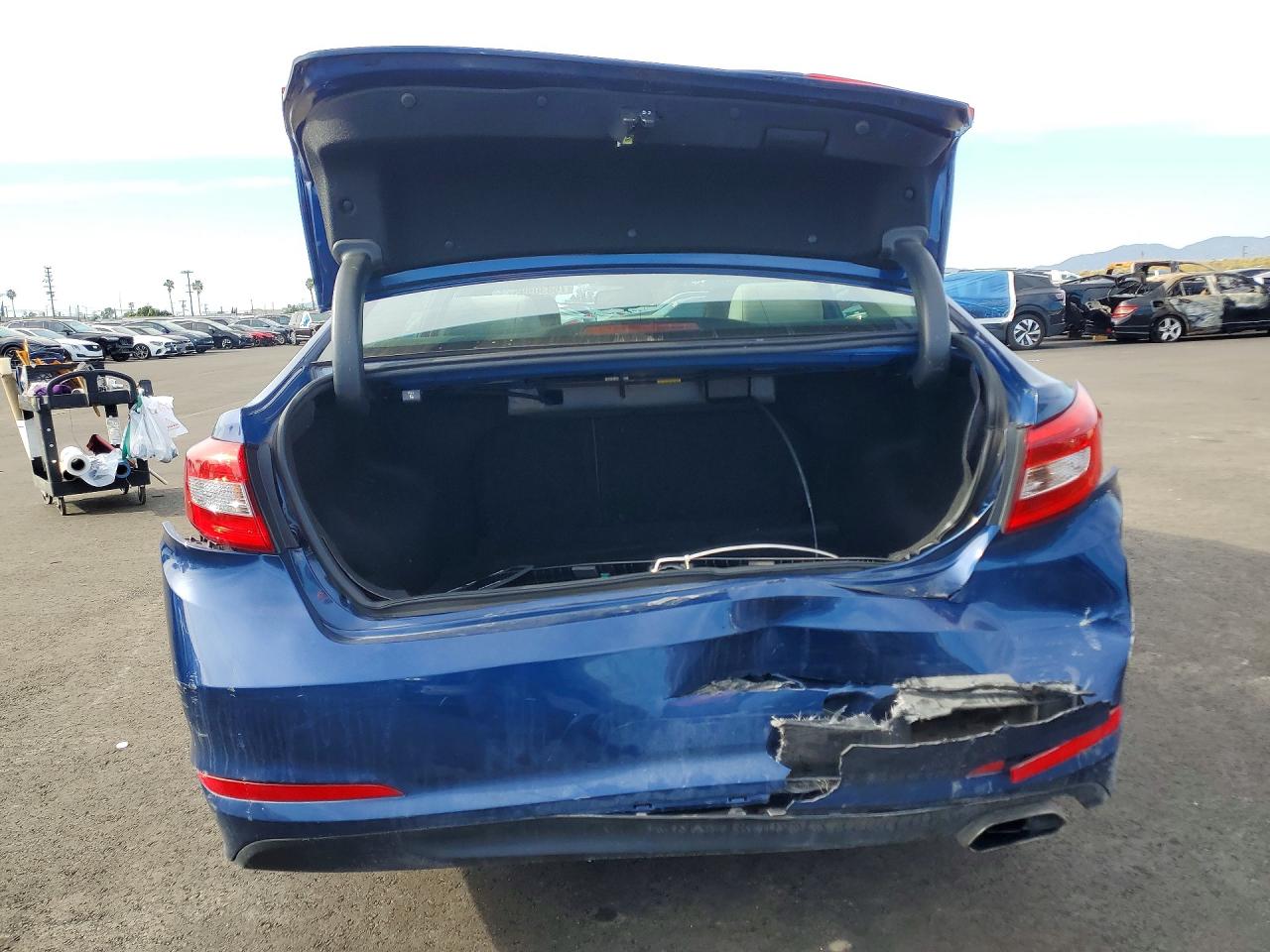 2017 HYUNDAI SONATA SE photo 11