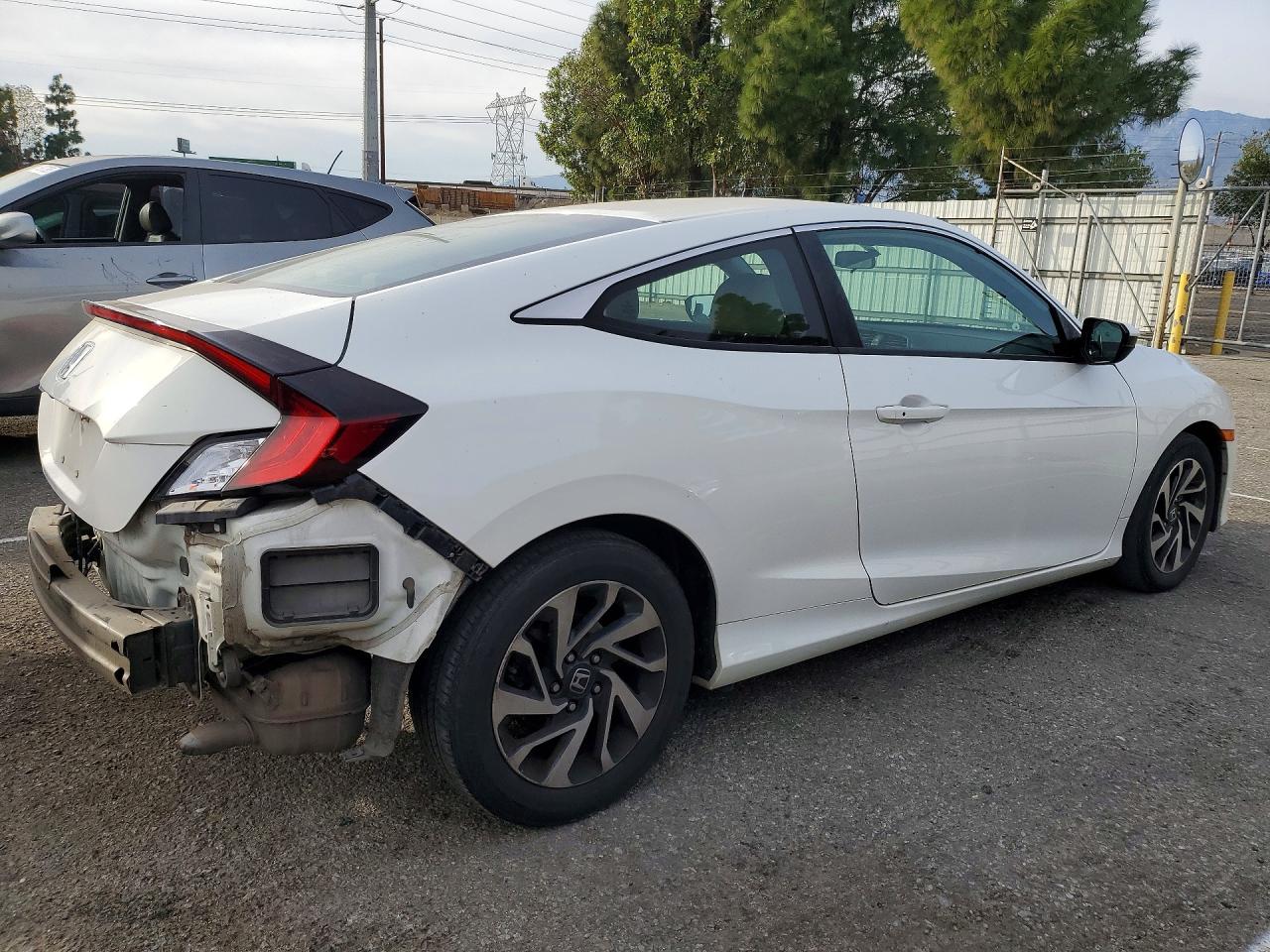 2016 HONDA CIVIC LX photo 5
