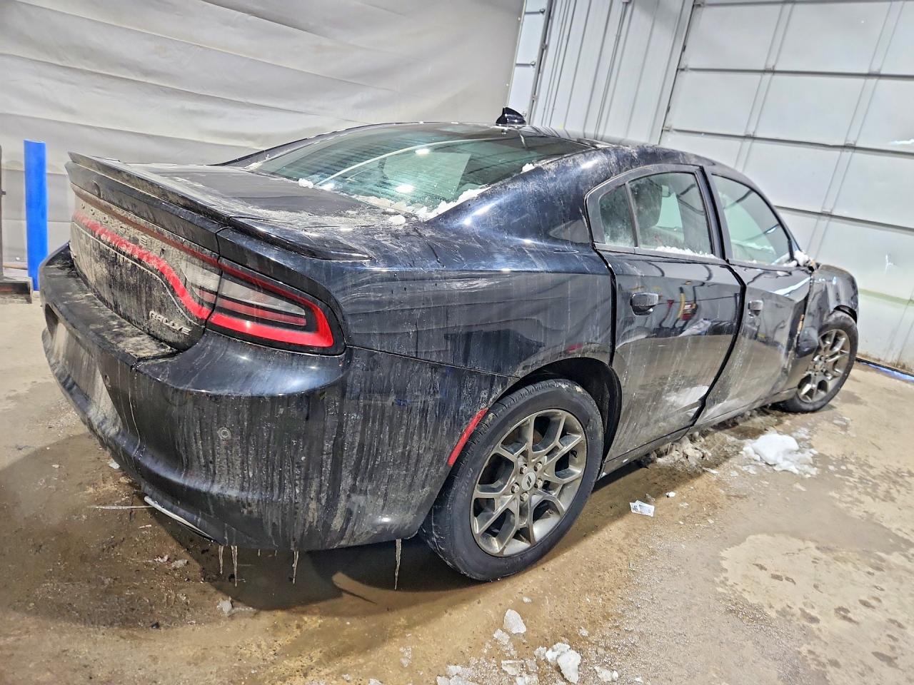 2017 DODGE CHARGER SXT photo 3