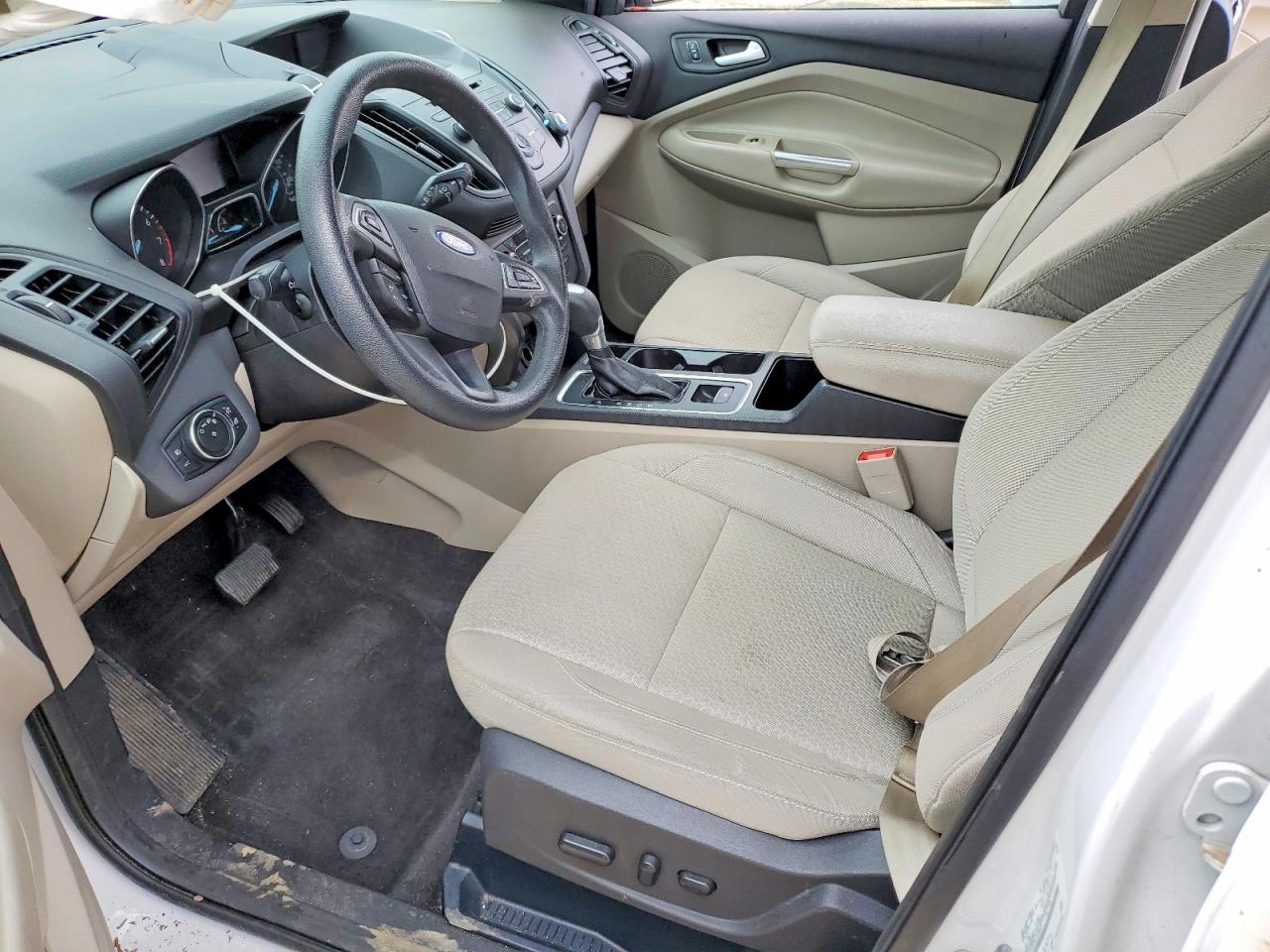 2017 FORD ESCAPE SE photo 7
