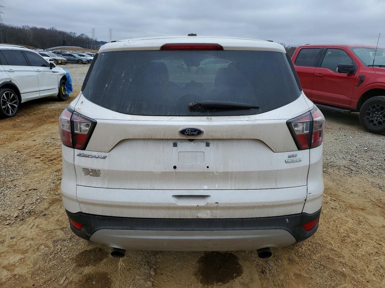 2017 FORD ESCAPE SE photo 6