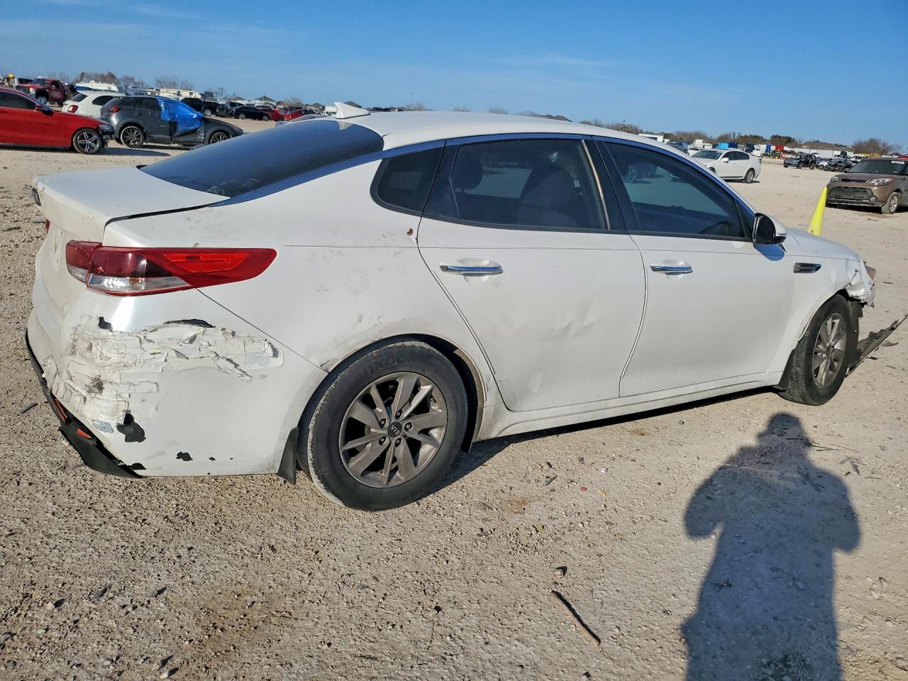 2016 KIA OPTIMA LX photo 5