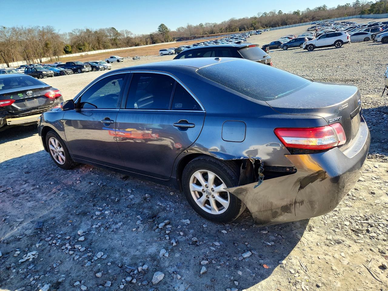 2010 TOYOTA CAMRY BASE photo 3