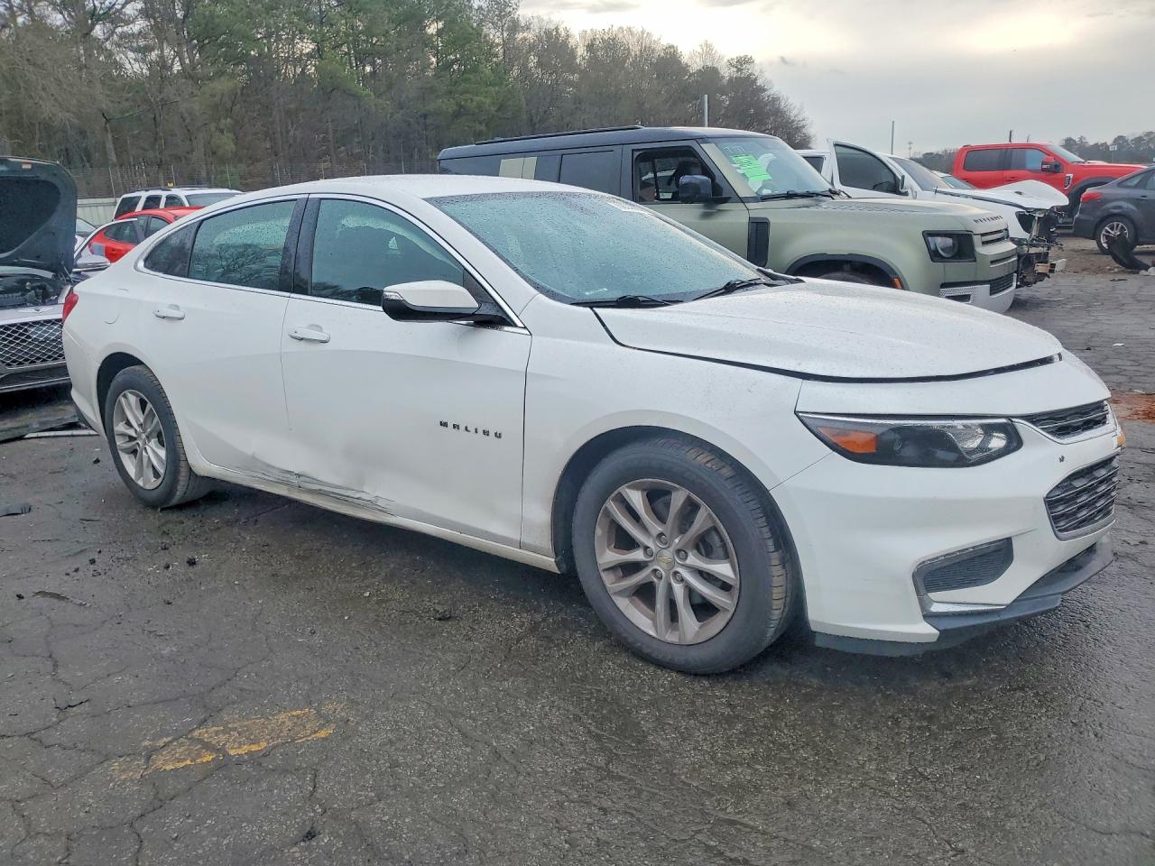 2018 CHEVROLET MALIBU LT photo 4