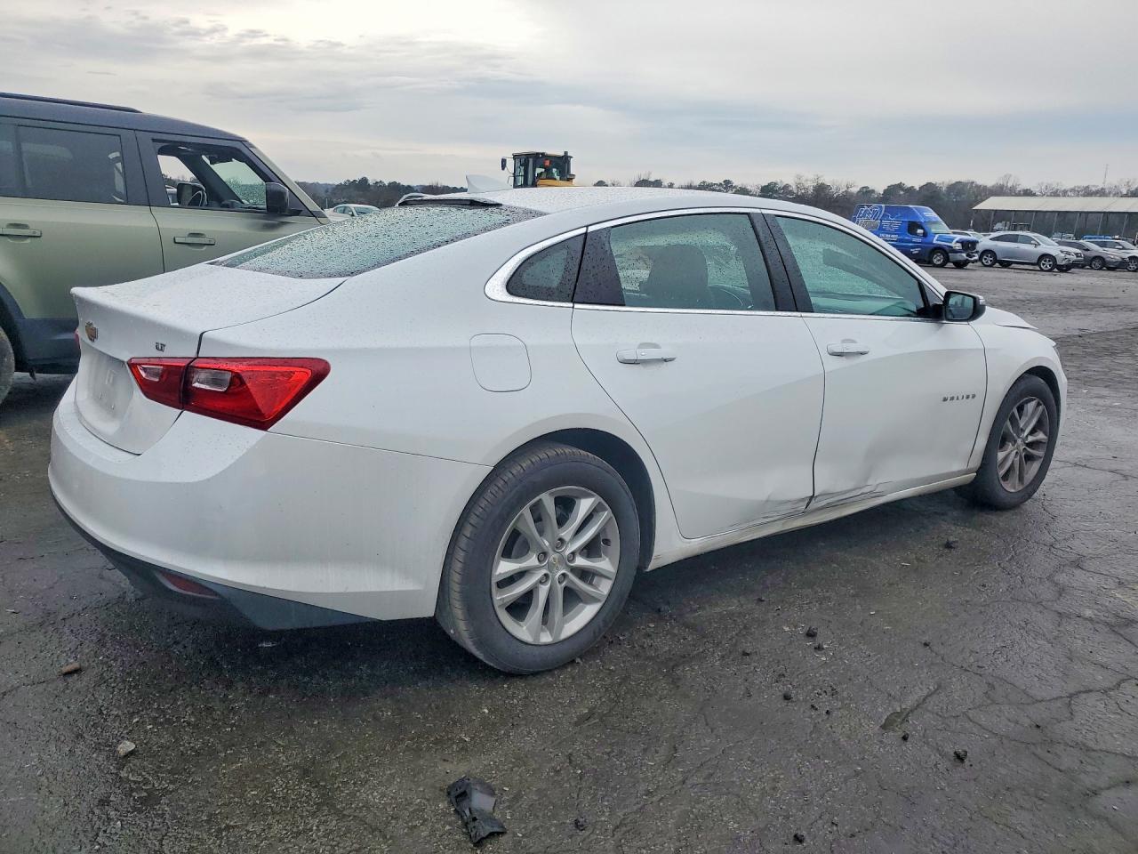 2018 CHEVROLET MALIBU LT photo 3