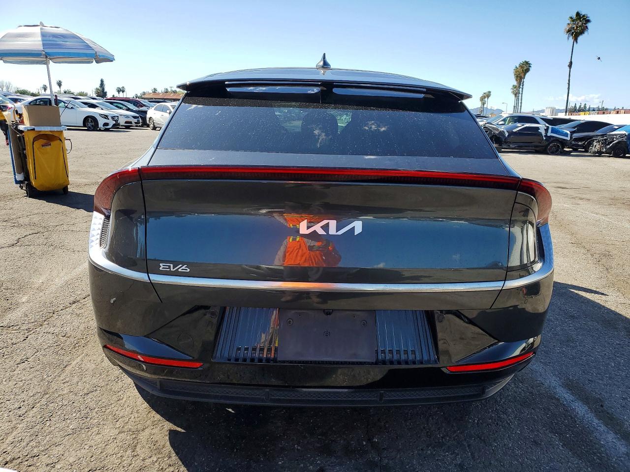 2023 KIA EV6 LIGHT photo 11