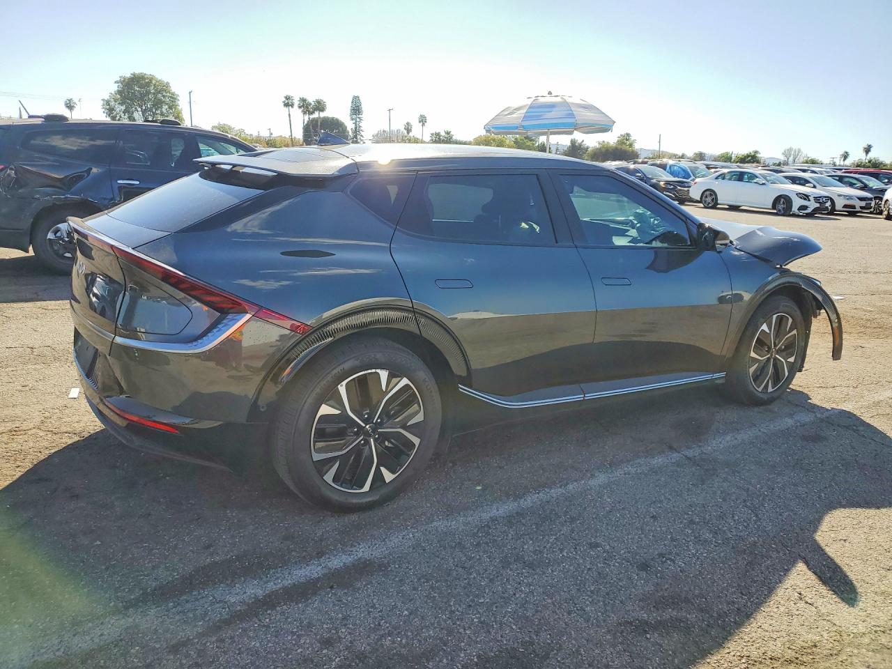 2023 KIA EV6 LIGHT photo 5